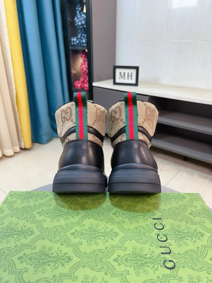 Men's shoes 💰440🌹🌹GUCCI [Gucci] New high-top men's shoes, a high-end brand, the latest fashionable casual men's shoes, trendy and versatile, relaxed and sporty style, uppers imported from Italy, first-layer cowhide, genuine leather lining, and ultra-fine workmanship. Original personalized fashionable rubber wear-resistant outsole, light and comfortable on the foot, size 38-44